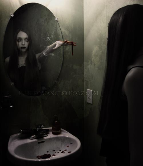 Horror Mirror Reflection Photoshop Tutorial