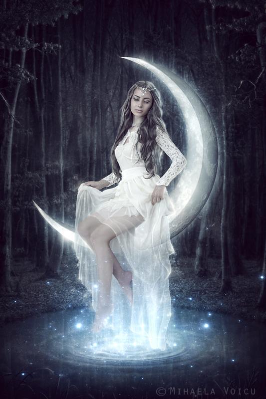 Selene Photo Art Manipulation